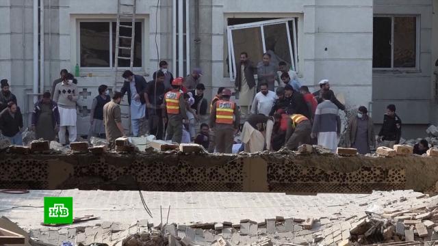 Погибших 90, раненых свыше 150: число жертв теракта в Пешаваре может увеличиться.Пакистан, взрывы, смерть, терроризм.НТВ.Ru: новости, видео, программы телеканала НТВ