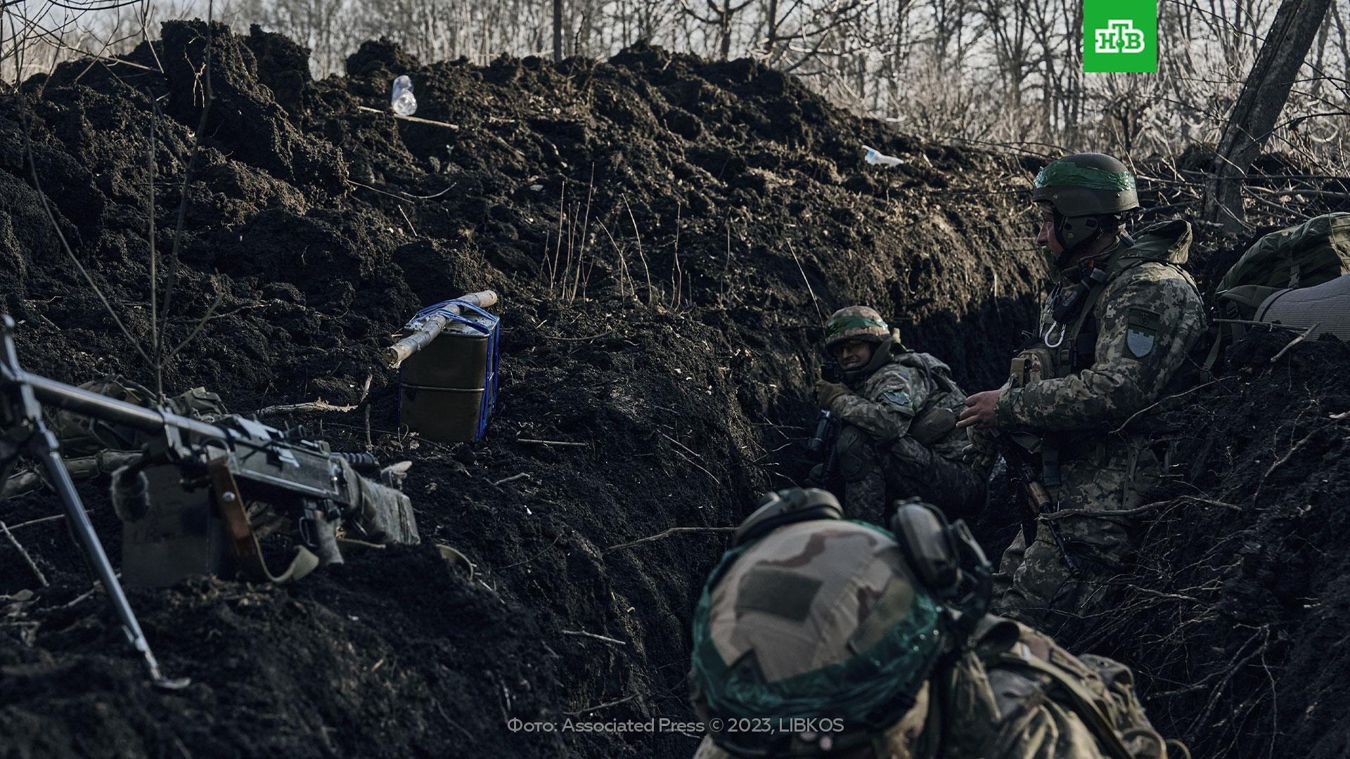 Россия потратила на войну с украиной. Украинские военные в окопах. Раненые украинские военные.