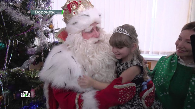 Второй день в Туле: Дед Мороз побывал на новогоднем капустнике и устроил танцевальный баттл.НТВ.Ru: новости, видео, программы телеканала НТВ